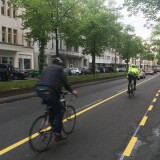 pop-up-bike-lane-kantstrasse-berlin