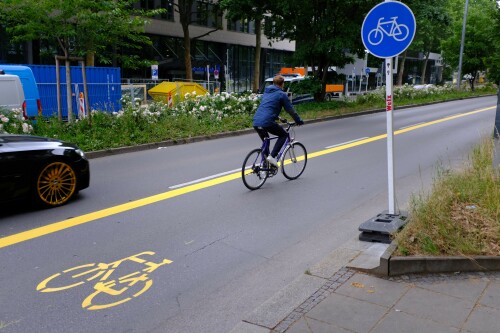 neuer-sicherer-radweg-stuttgart.jpg