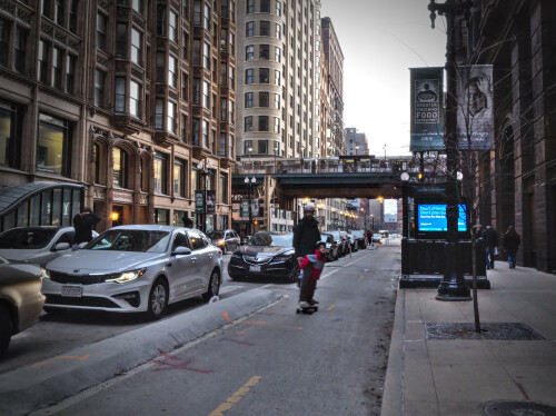 protected-bike-lane-chicago.jpg