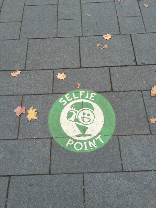 Selfie-Point in Xanten, NRW. Von diesem Standpunkt aus lassen sich angeblich die besten Bilder/Selfies mit einer Sehenswürdigkeit schießen ;-)