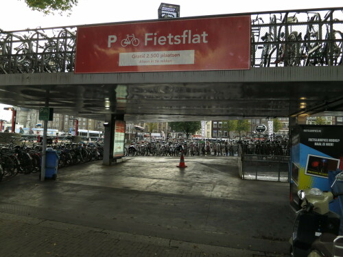 Schild "P Fietsflat - Gratis 2.500 plaatsen"