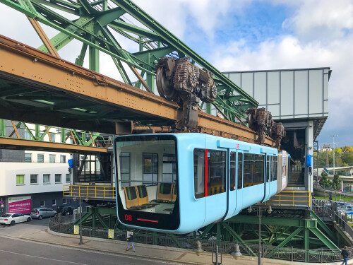 schwebebahn-wuppertal.jpg