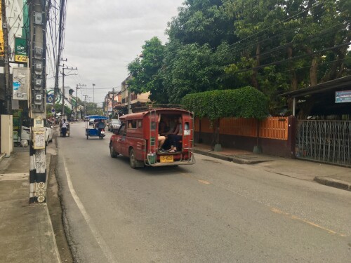 chiang-mai-bus.jpg