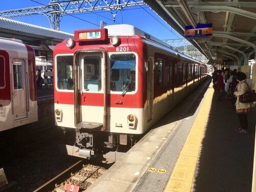 japan-local-train-1.jpg