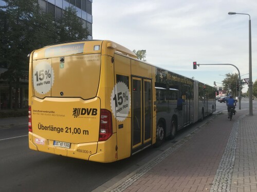 uberlanger-bus-in-dresden.jpg