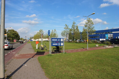nordliche-niederlande-groningen-einrichtungsmarkt-mit-eigener-radzufahrt-12.jpg