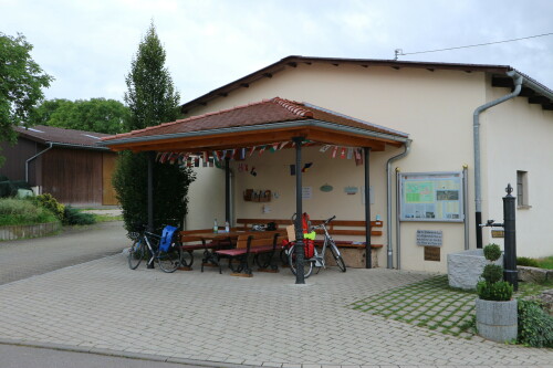 radtourismus-radler-rastplatz-datthausen-2.jpg