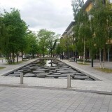 die-roombeek-im-gleichnamigen-enscheder-stadtteil-wurde-stadtebaulich-als-urbanes-wasserelement-integriert-1