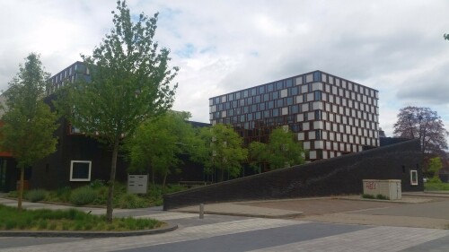 moderne-architektur-in-enschede-roombeek-nl.jpg