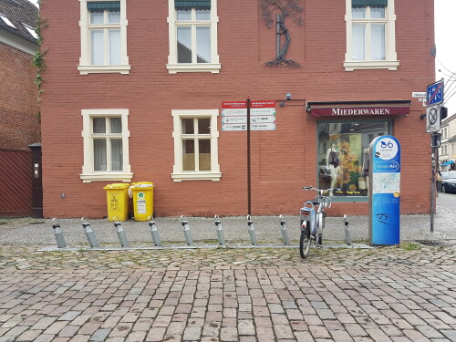 bikesharing-station-von-potsdamrad-nextbike-im-hollandischen-viertel.jpg