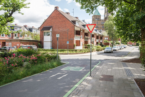 knotenpunktlosung-zweirichtungsradweg-radschnellverbindung.jpg