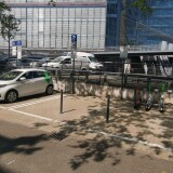 Mobilitaetsstation-Duesseldorf-stadttor-carsharing-sharingstation
