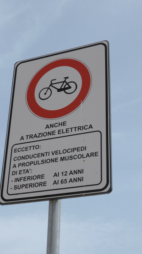 fahrradfahren-verboten.jpeg