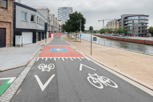 Torartige Gestaltung Einfahrt in Fahrradstraße Kortrijk (Belgien)