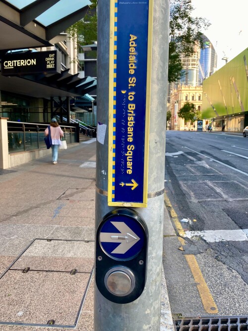 Blindenschrift_Ampel_Brisbane.jpeg